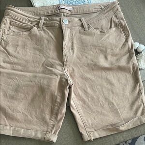 SO Women's Tan Shorts